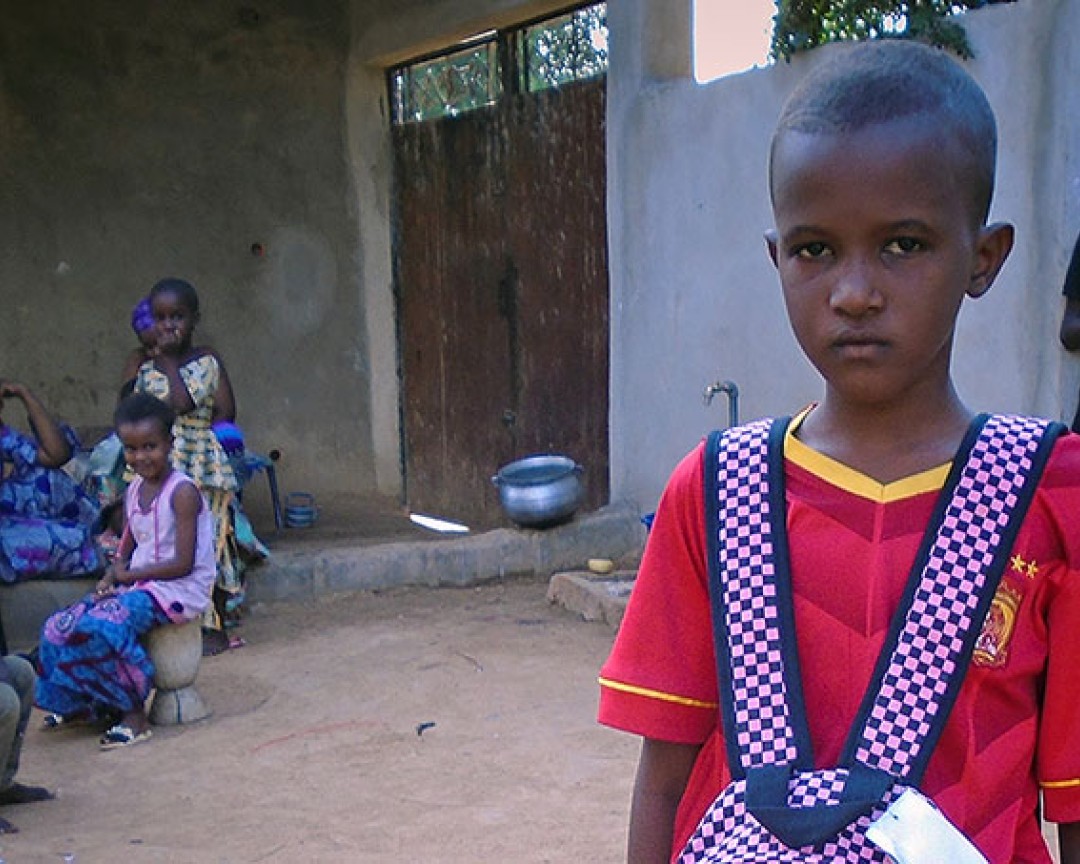 10-årige Ousmane Cisse er kommet i skole med hjælp fra Danmarks Indsamlingen. Det har givet ham et nyt håb for fremtiden. 