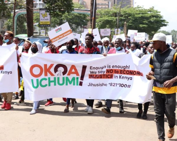 Demonstration med banner, Kenya