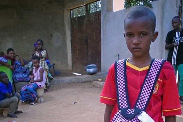 10-årige Ousmane Cisse er kommet i skole med hjælp fra Danmarks Indsamlingen. Det har givet ham et nyt håb for fremtiden.