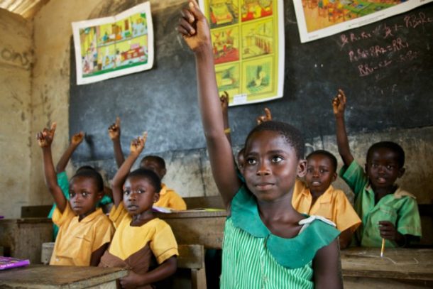 Skolebørn i Ghana